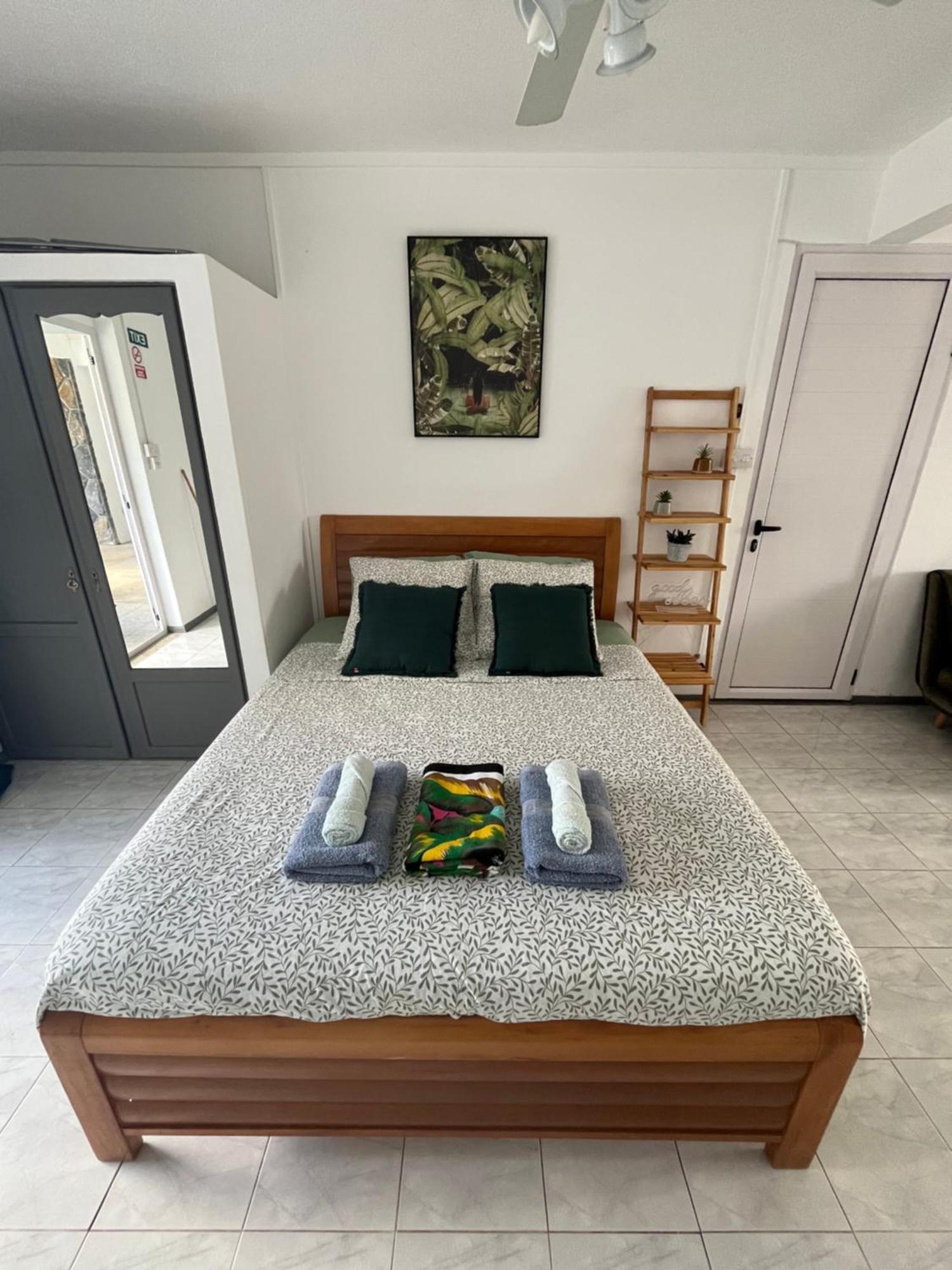 Villa Camille 3 Min Plage Гранд-Бэй Экстерьер фото